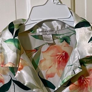 Silky Women’s Floral Blouse Green Orange Button up/button down